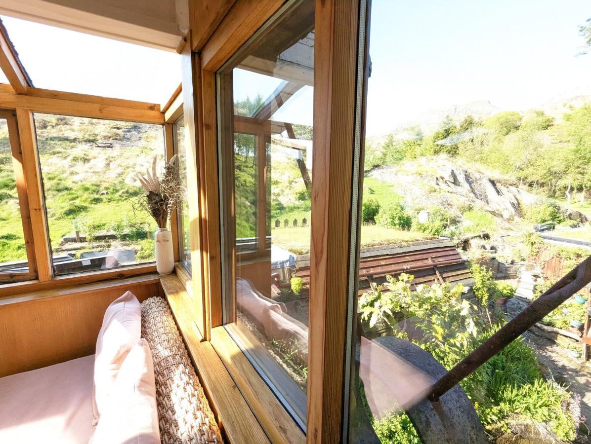 Bryn Elltyd Eco House Vendégház Blaenau Ffestiniog Kültér fotó