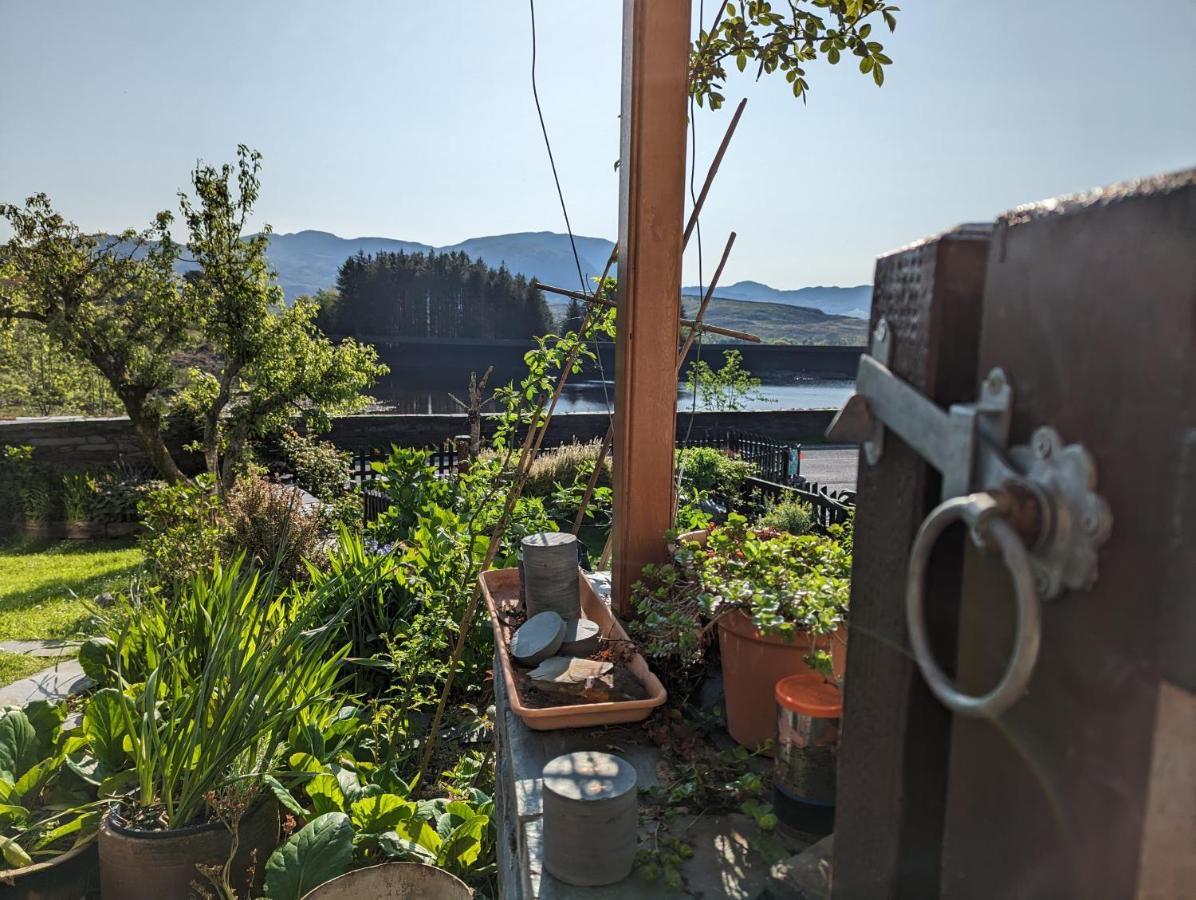 Bryn Elltyd Eco House Vendégház Blaenau Ffestiniog Kültér fotó