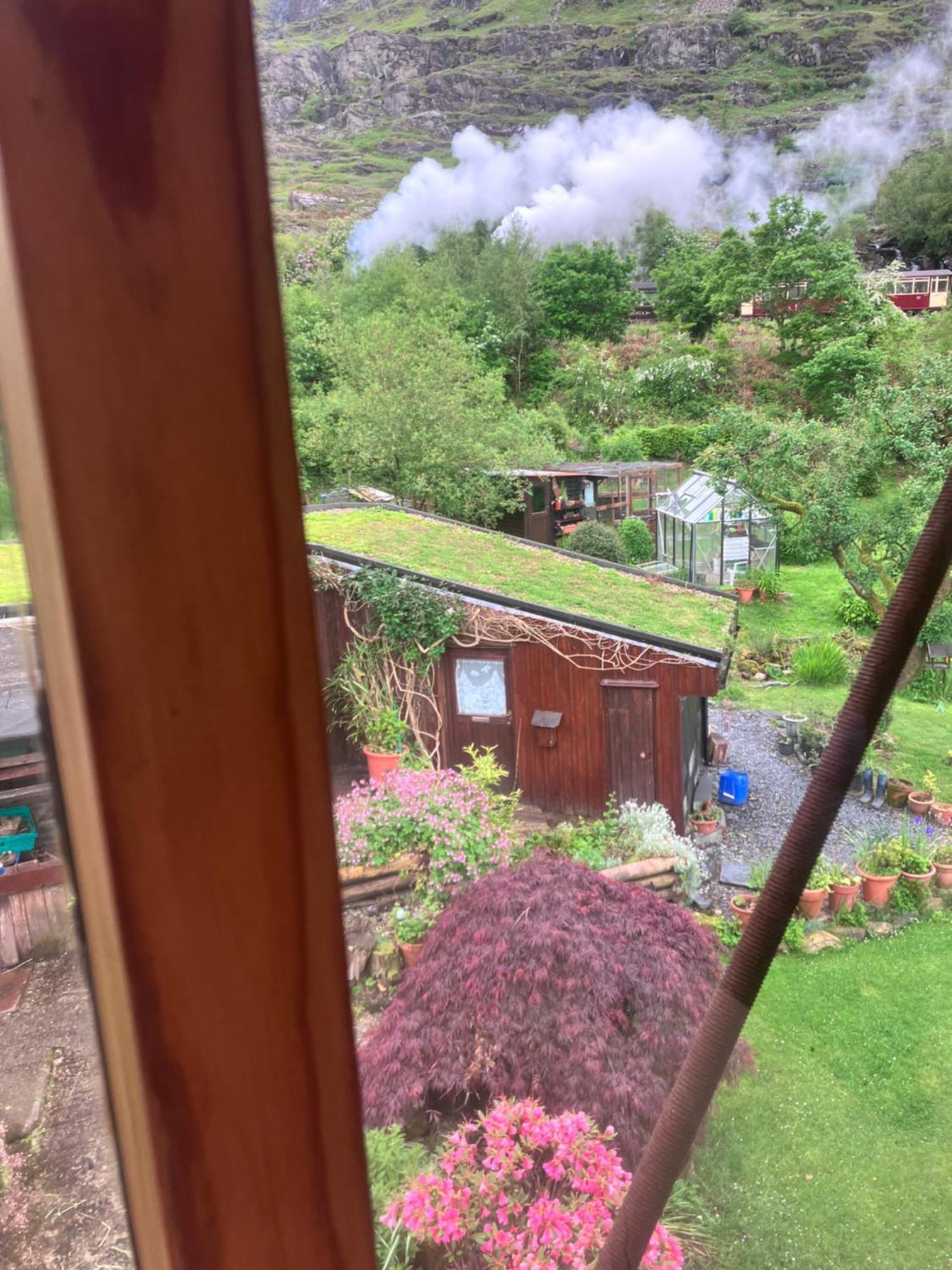 Bryn Elltyd Eco House Vendégház Blaenau Ffestiniog Kültér fotó